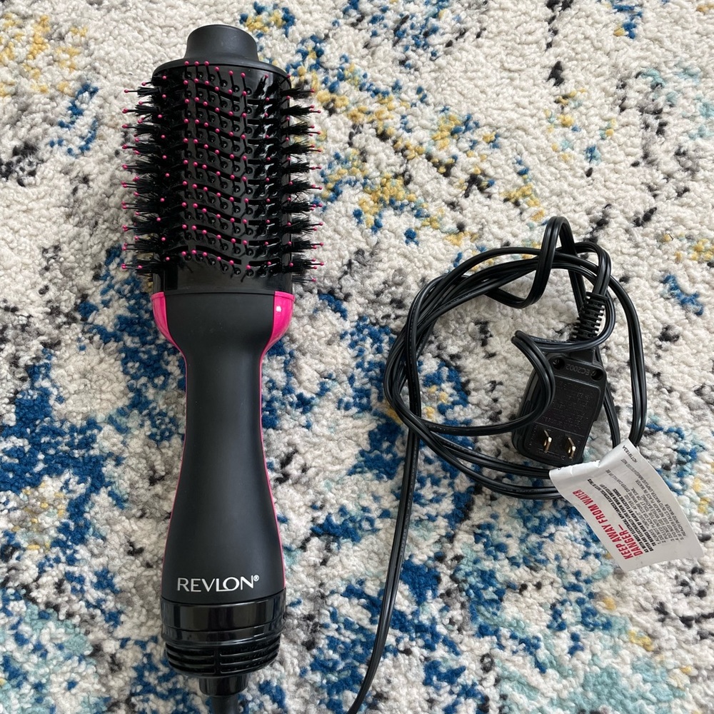 REVLON hair dryer brush